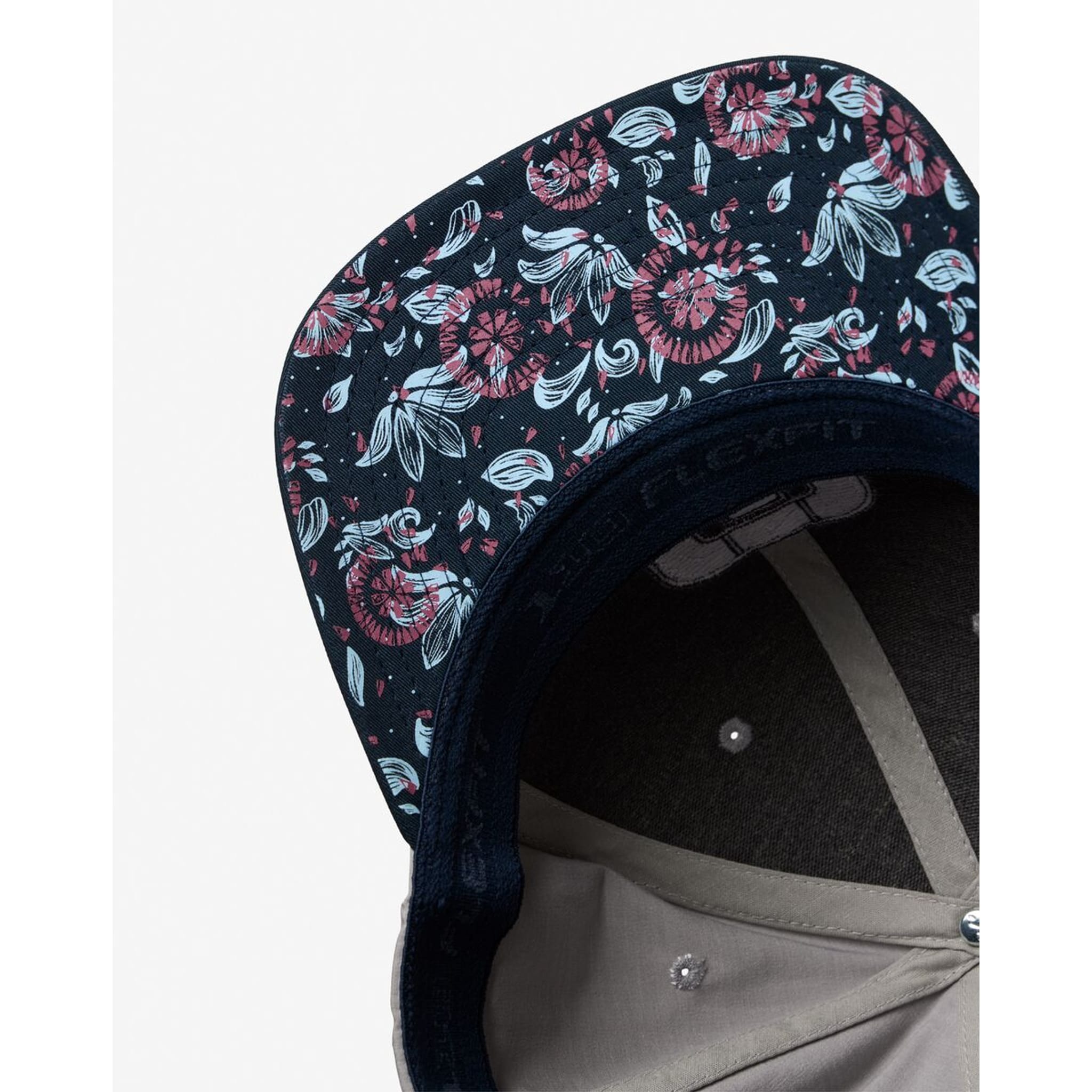 Travis Mathew Flourish Kappe